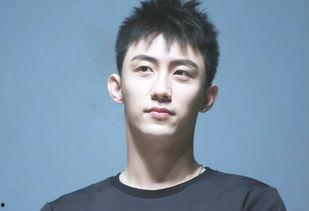 黄景瑜综艺采访爆料视频,幕后故事与真实自我